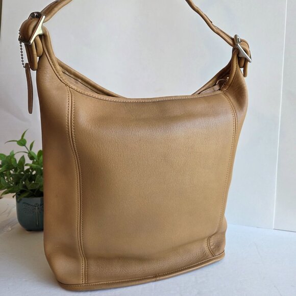 EUC Coach Vintage Legacy Slim Duffle Shoulder Bag (#9060) in Camel w/Nickel HW - Picture 3 of 16